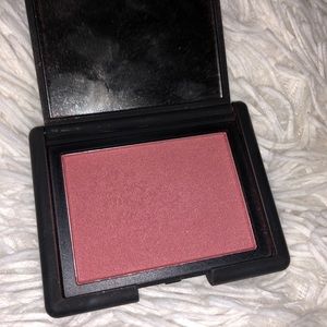 NARS blush in Dolce Vita
